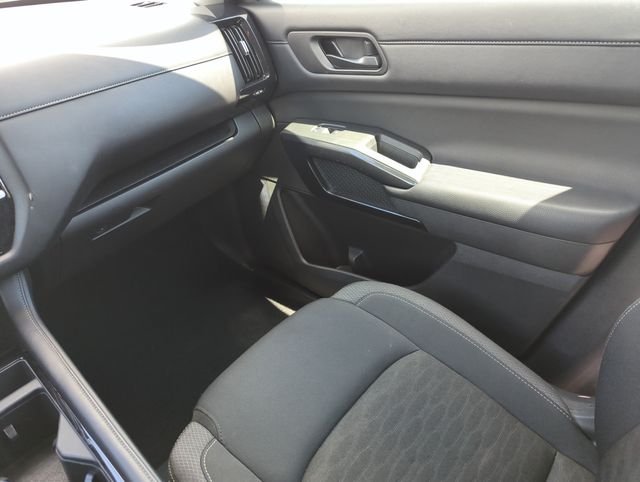 2024 Nissan Pathfinder SV - Photo 27