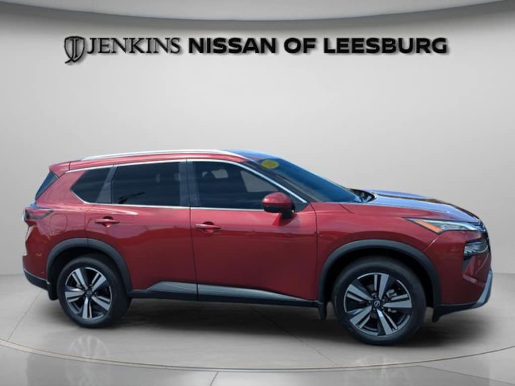 Certified 2025 Nissan Rogue SL SUV