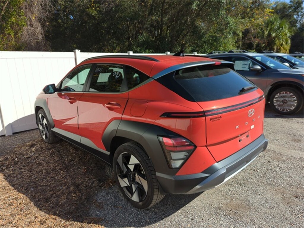 Used 2024 Hyundai Kona Limited SUV