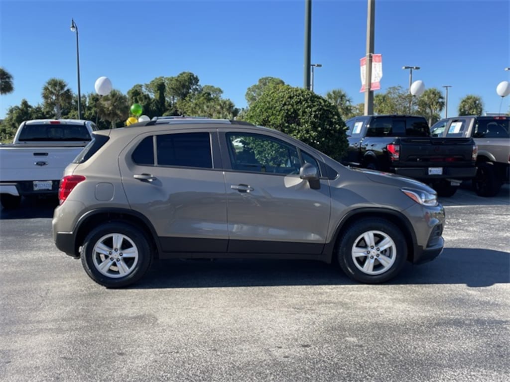Used 2022 Chevrolet Trax LT SUV
