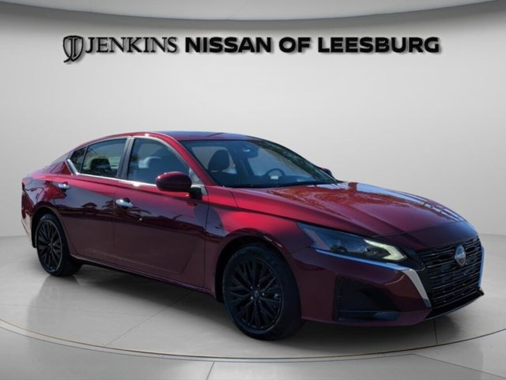 New 2025 Nissan Altima SV Sedan