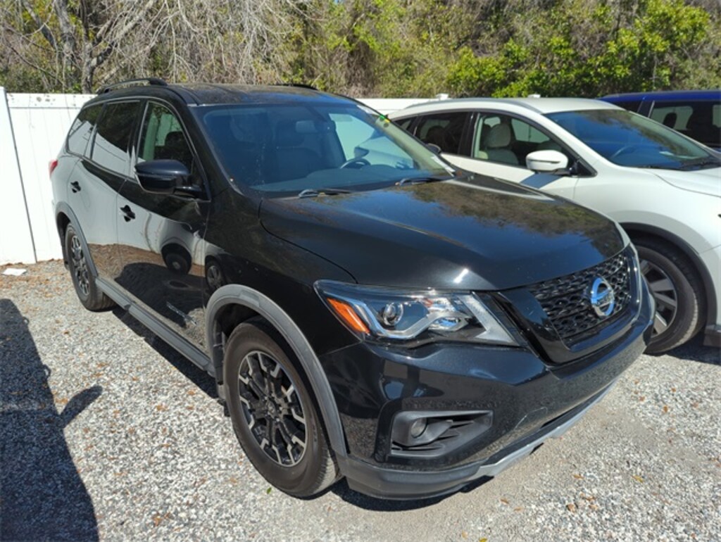 Used 2020 Nissan Pathfinder SV SUV