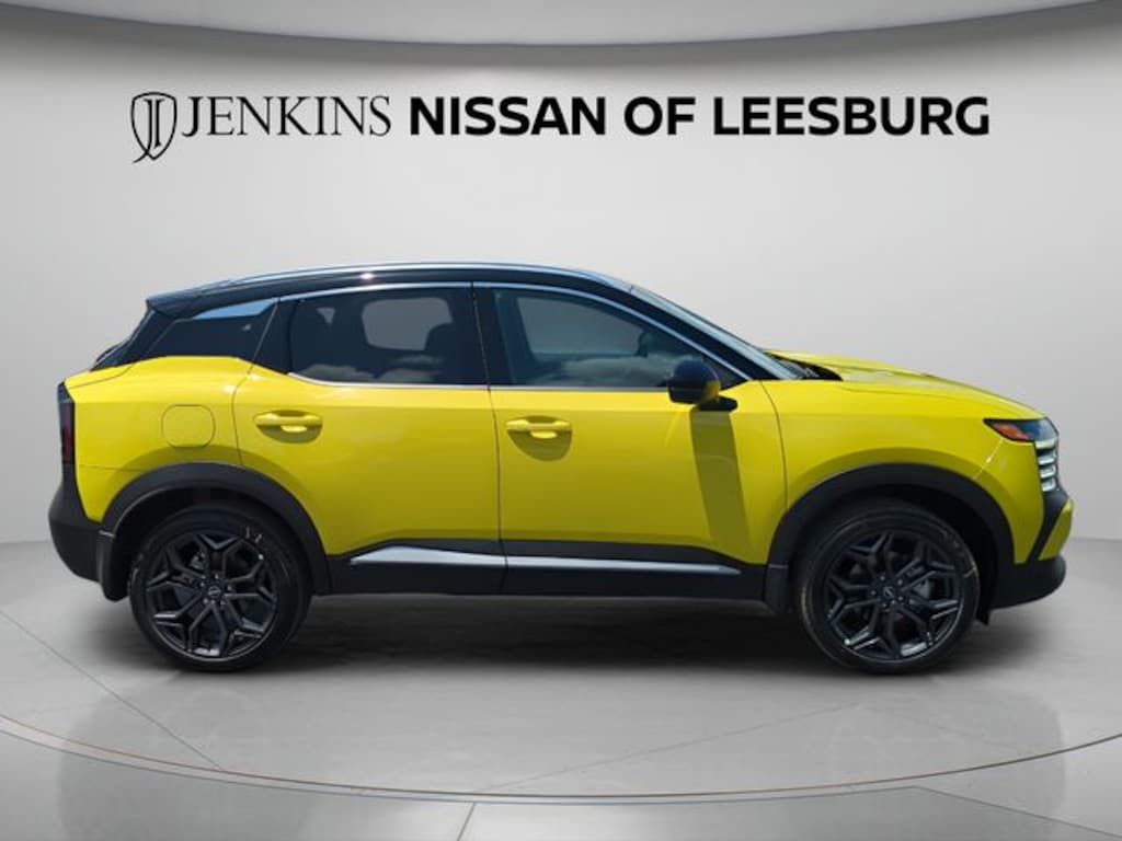 New 2026 Nissan Kicks SR SUV