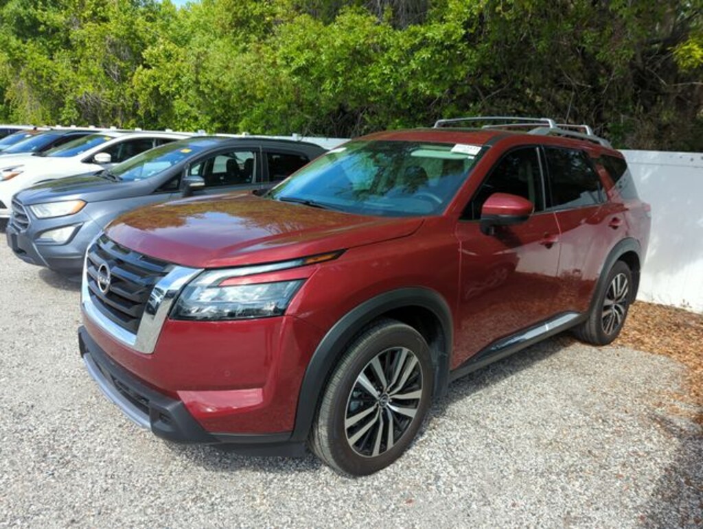 Certified 2025 Nissan Pathfinder Platinum SUV