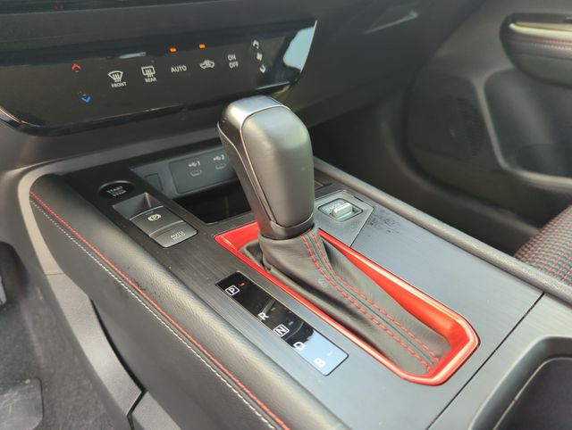 2025 Nissan Kicks SR - Photo 38
