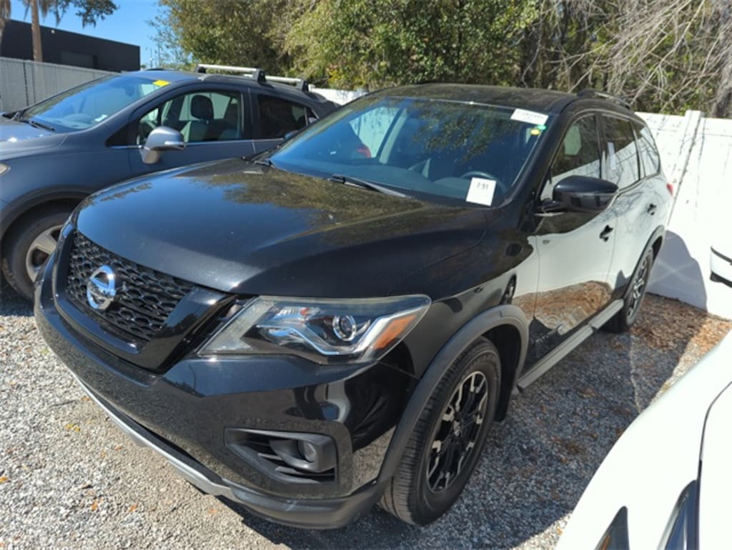 Used 2020 Nissan Pathfinder SV SUV