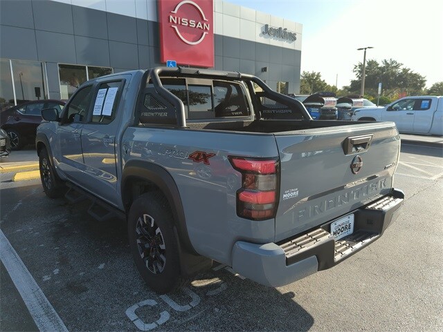2022 Nissan Frontier PRO-4X photo 3