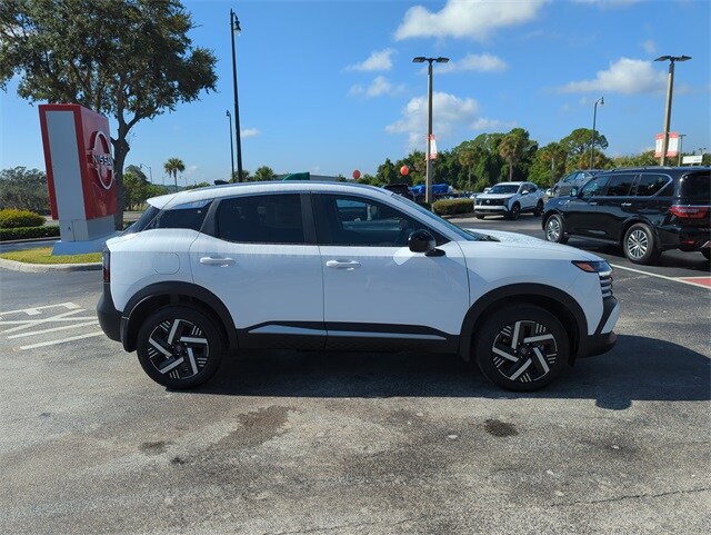 2026 Nissan Kicks SV photo 3