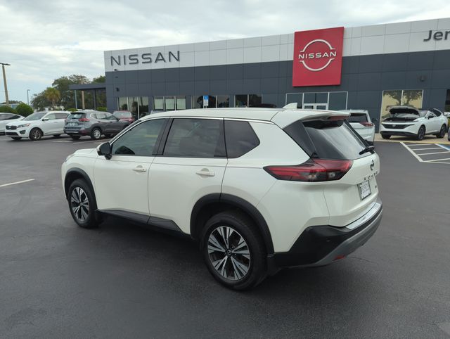 2021 Nissan Rogue SV - Photo 9