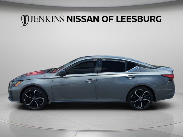 2023 Nissan Altima SR - Photo 11