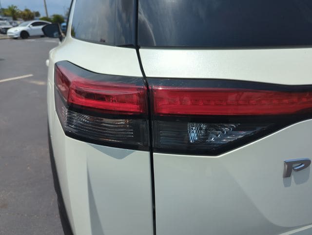 2023 Nissan Pathfinder SL - Photo 18