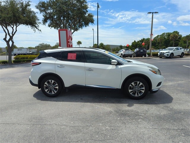 2018 Nissan Murano SV photo 3