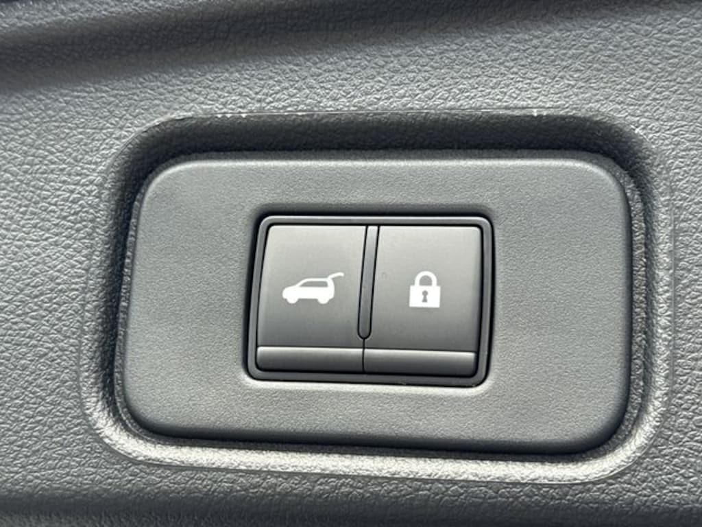 New 2026 Nissan Pathfinder SL SUV