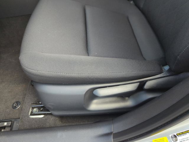 2024 Toyota Corolla LE - Photo 29