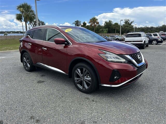 2021 Nissan Murano Platinum photo 2