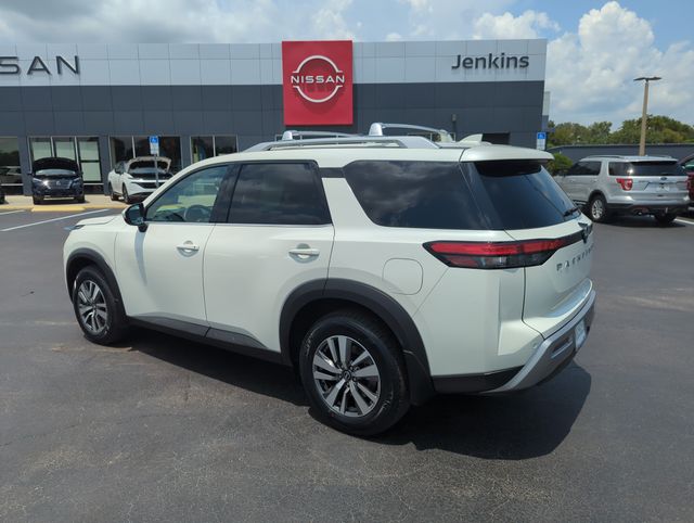 2023 Nissan Pathfinder SL - Photo 9