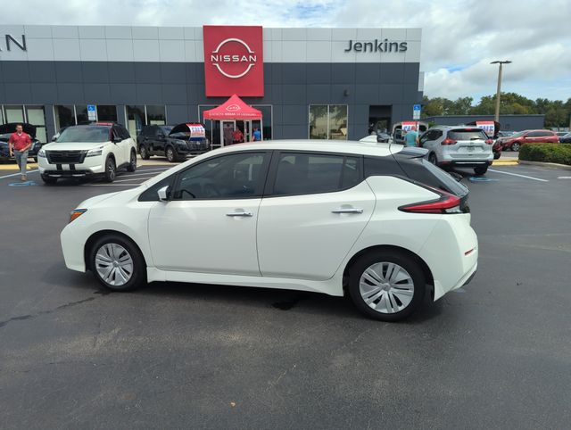 2023 Nissan Leaf S - Photo 10