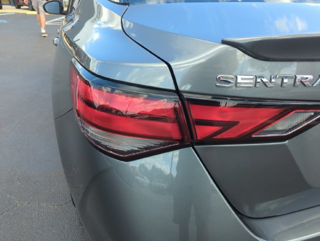 2022 Nissan Sentra SR - Photo 18