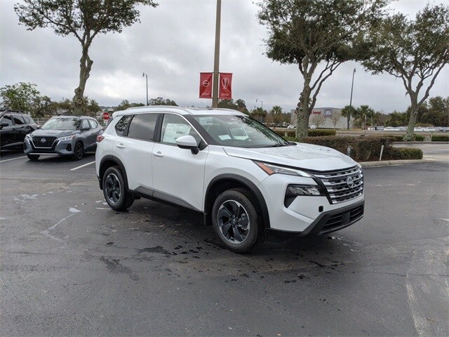 2025 Nissan Rogue SV photo 2