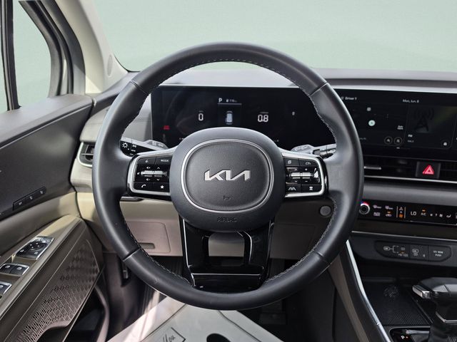 2025 Kia Carnival EX - Photo 22