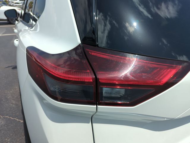 2024 Nissan Rogue SL - Photo 18