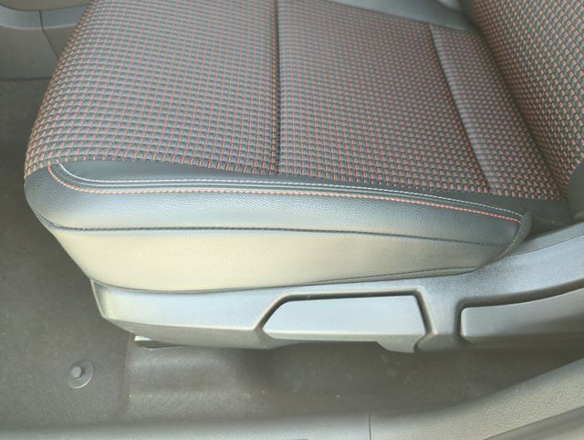 2025 Nissan Kicks SR - Photo 35