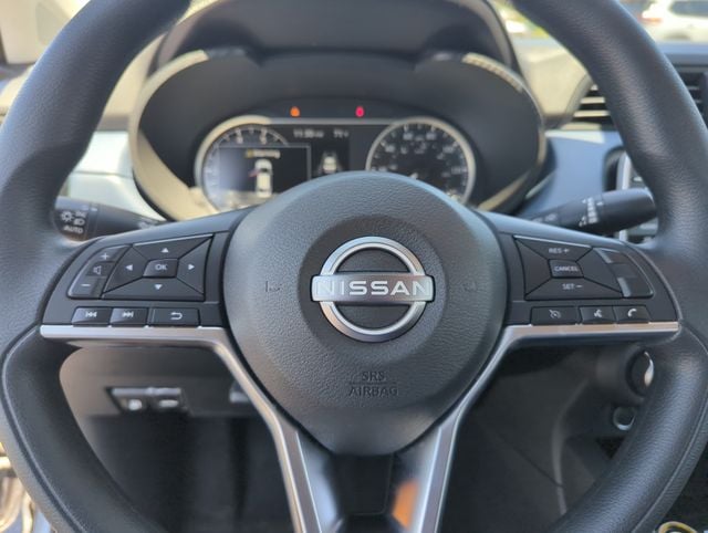 2025 Nissan Versa Sedan SV - Photo 41