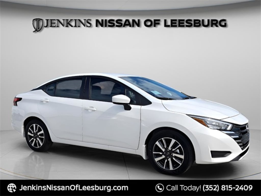 New 2025 Nissan Versa 1.6 SV Sedan