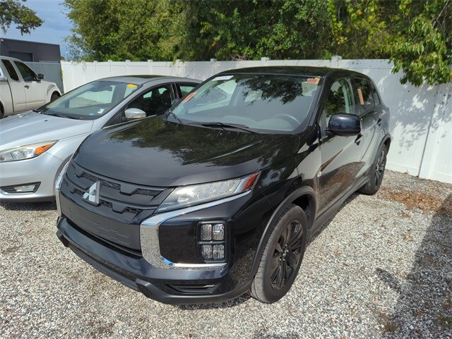 2022 Mitsubishi Outlander Sport LE photo 2