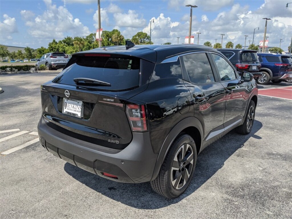 Used 2025 Nissan Kicks SV SUV