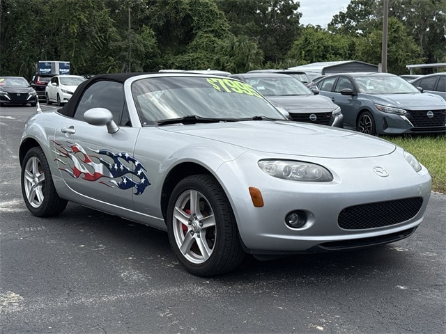 Used 2007 Mazda MX-5 Miata Sport with VIN JM1NC25F470127852 for sale in Leesburg, FL