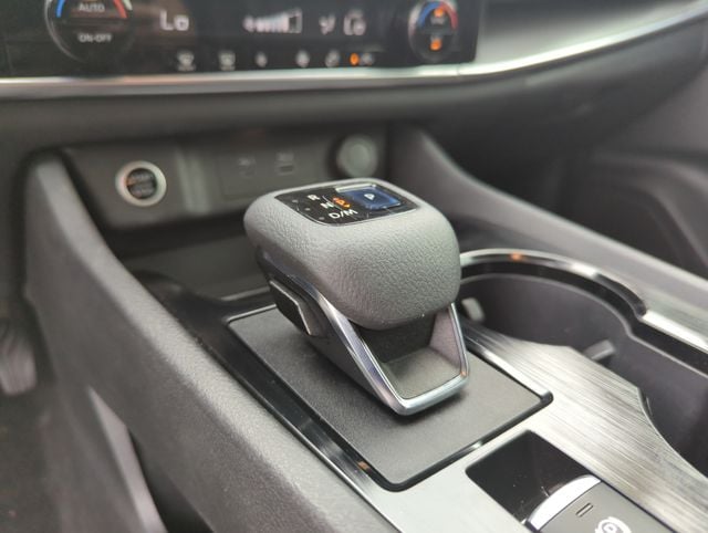 2021 Nissan Rogue SV - Photo 41
