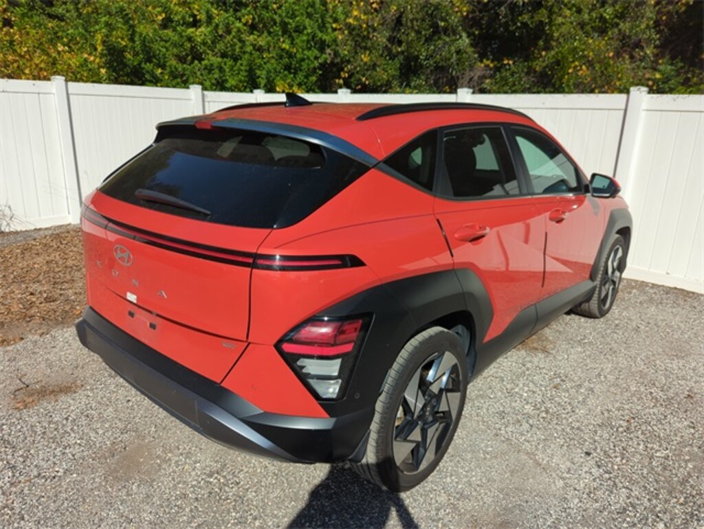 Used 2024 Hyundai Kona Limited SUV