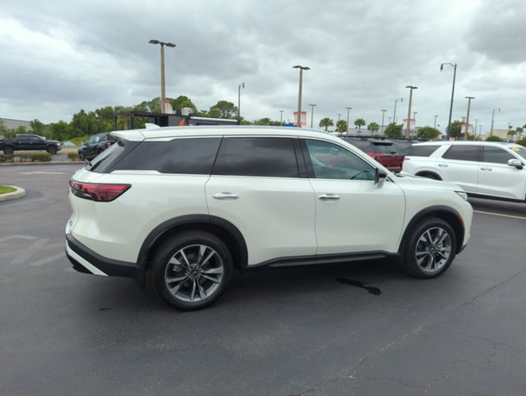 Used 2023 INFINITI QX60 LUXE SUV