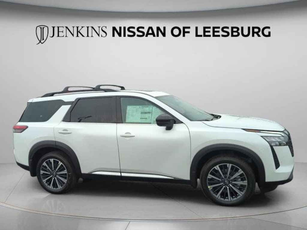 New 2026 Nissan Pathfinder Platinum SUV