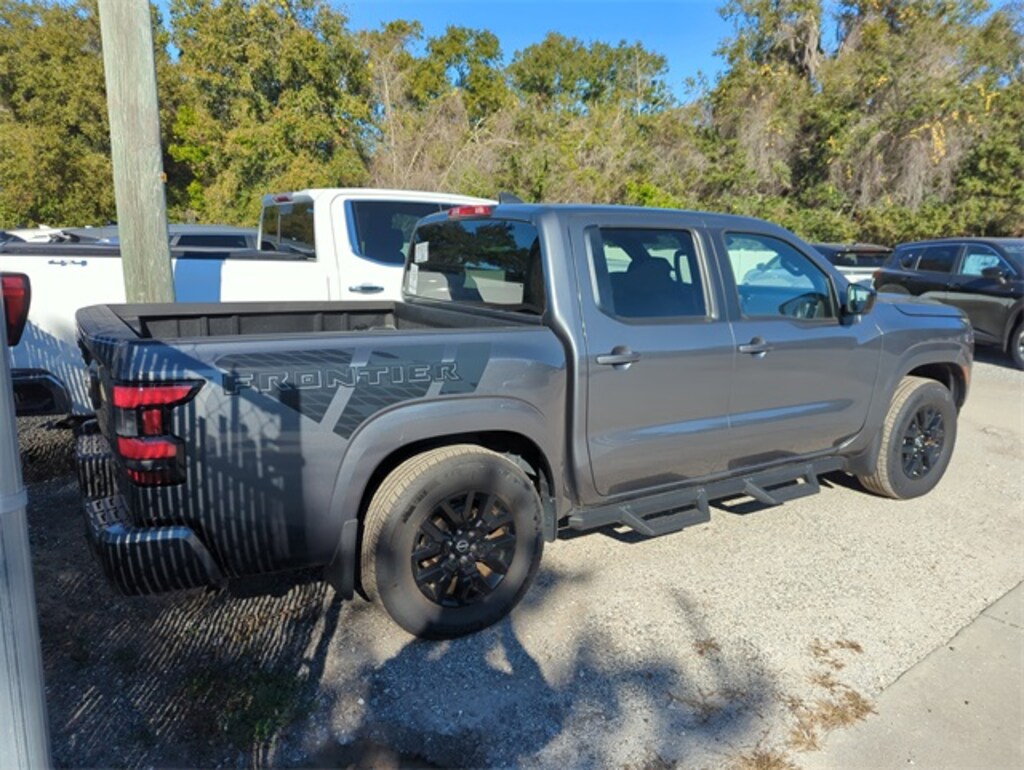 Used 2023 Nissan Frontier SV Truck Crew Cab