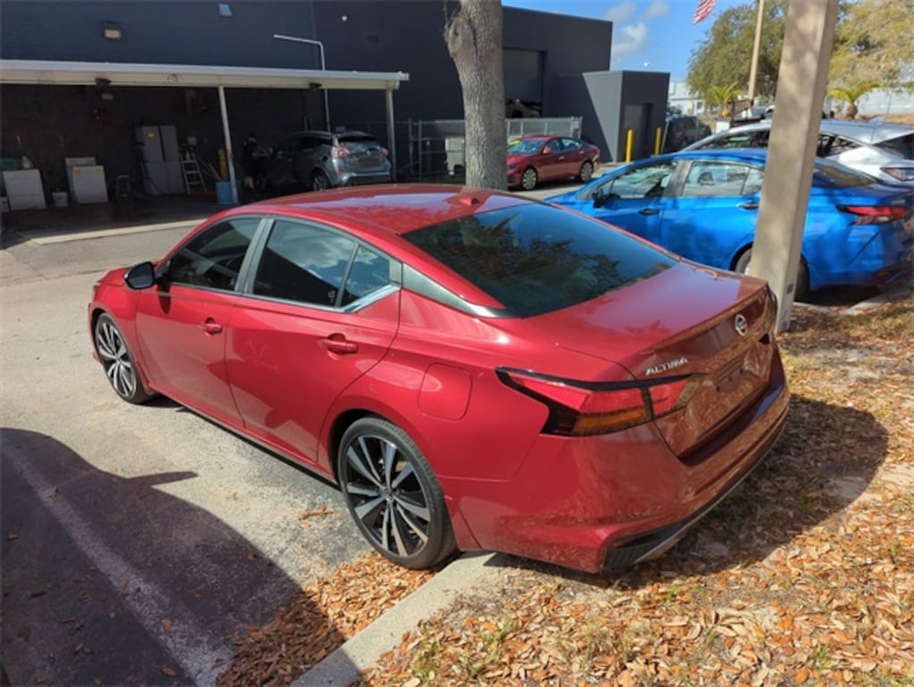 Used 2020 Nissan Altima 2.5 SR Sedan