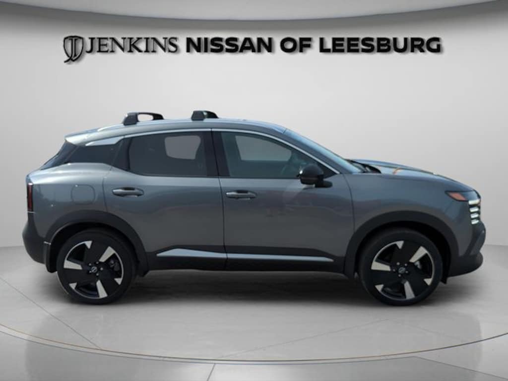 New 2026 Nissan Kicks SR SUV