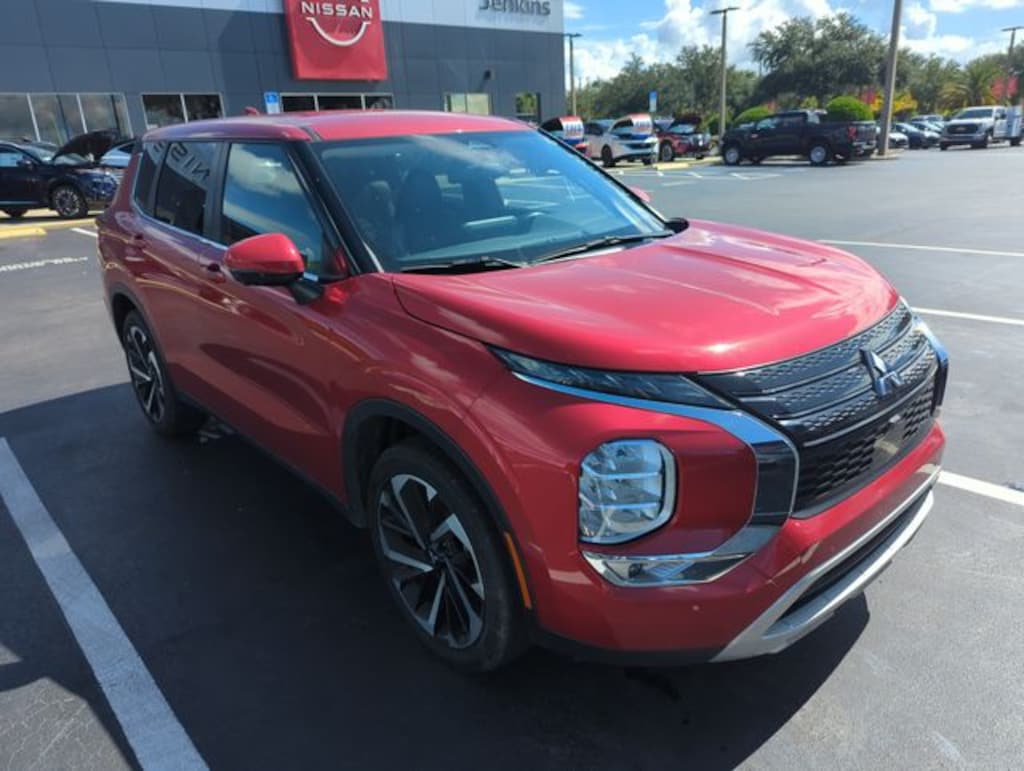 Used 2024 Mitsubishi Outlander SE SUV