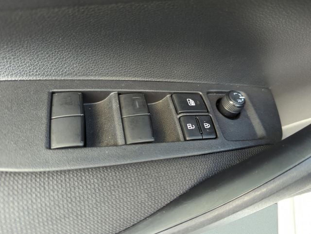 2024 Toyota Corolla LE - Photo 26