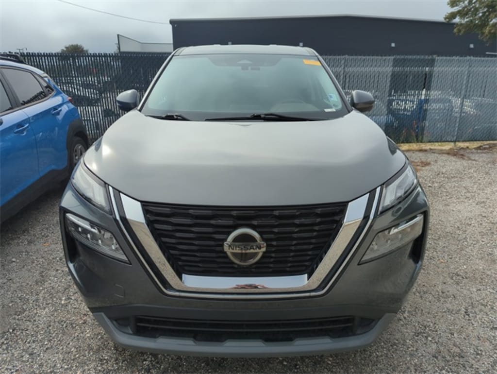 Used 2021 Nissan Rogue SV SUV