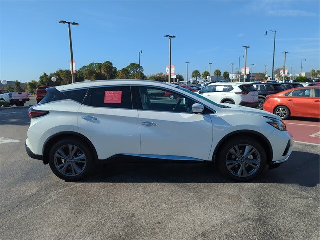 2023 Nissan Murano Platinum photo 3