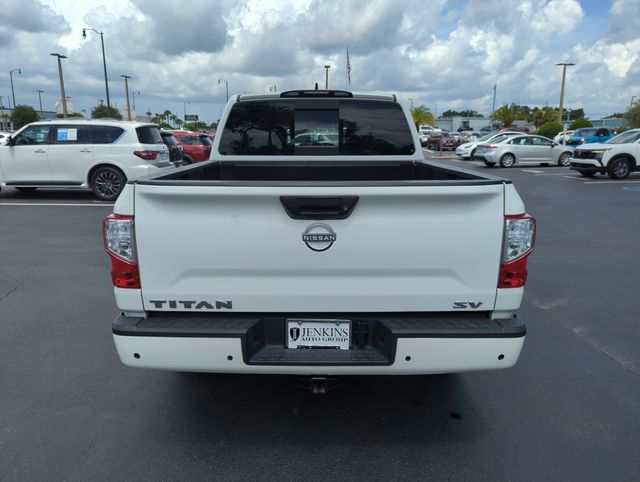 2023 Nissan Titan SV - Photo 7