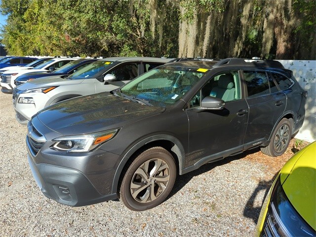 2022 Subaru Outback Limited photo 2