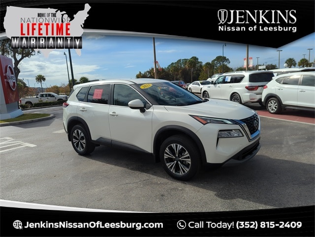 2023 Nissan Rogue SV's photo