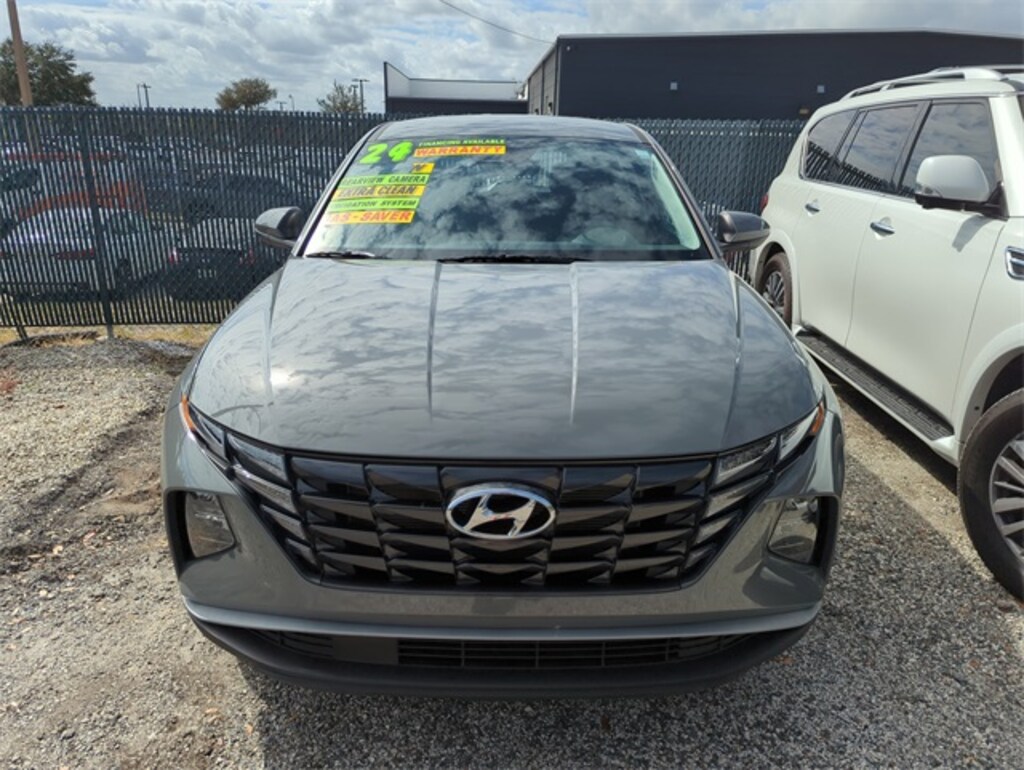 Used 2024 Hyundai Tucson SE SUV