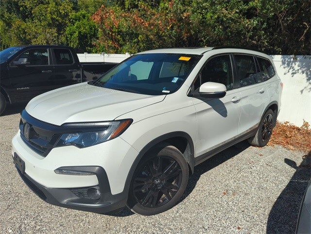 2021 Honda Pilot Special Edition photo 2