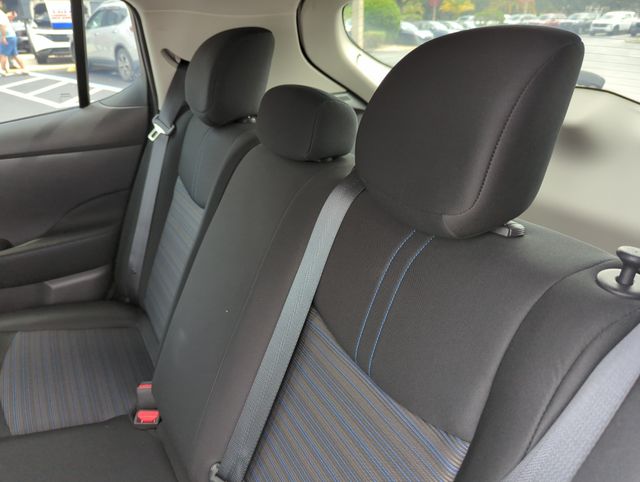 2023 Nissan Leaf S - Photo 27