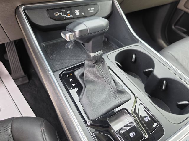 2025 Kia Carnival EX - Photo 39