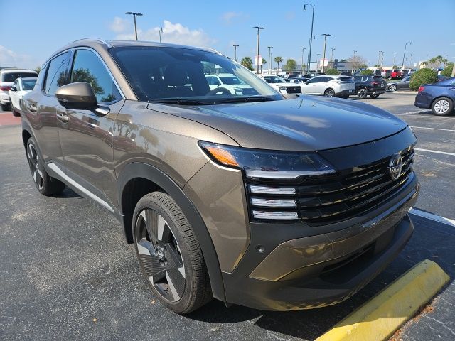 2025 Nissan Kicks SR